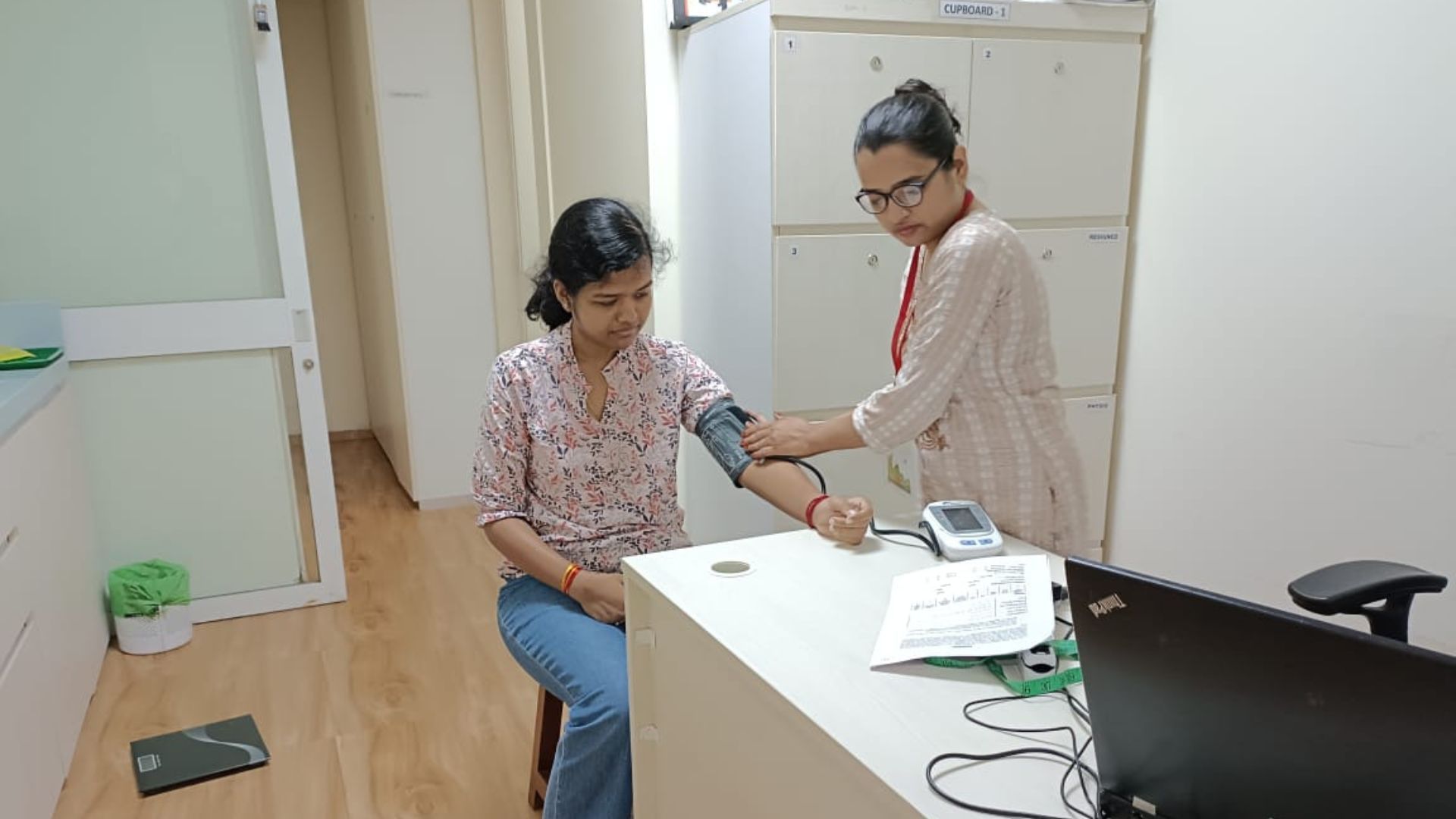 A HUL employee undergoing a routine health check up