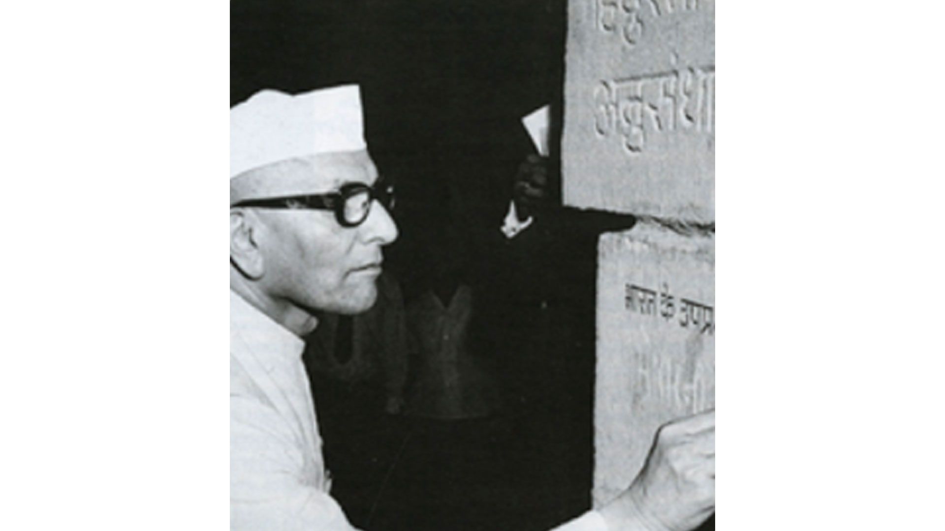 Morarji Desai, inaugurating HUL’s research centre in Mumbai in the 1960s.
