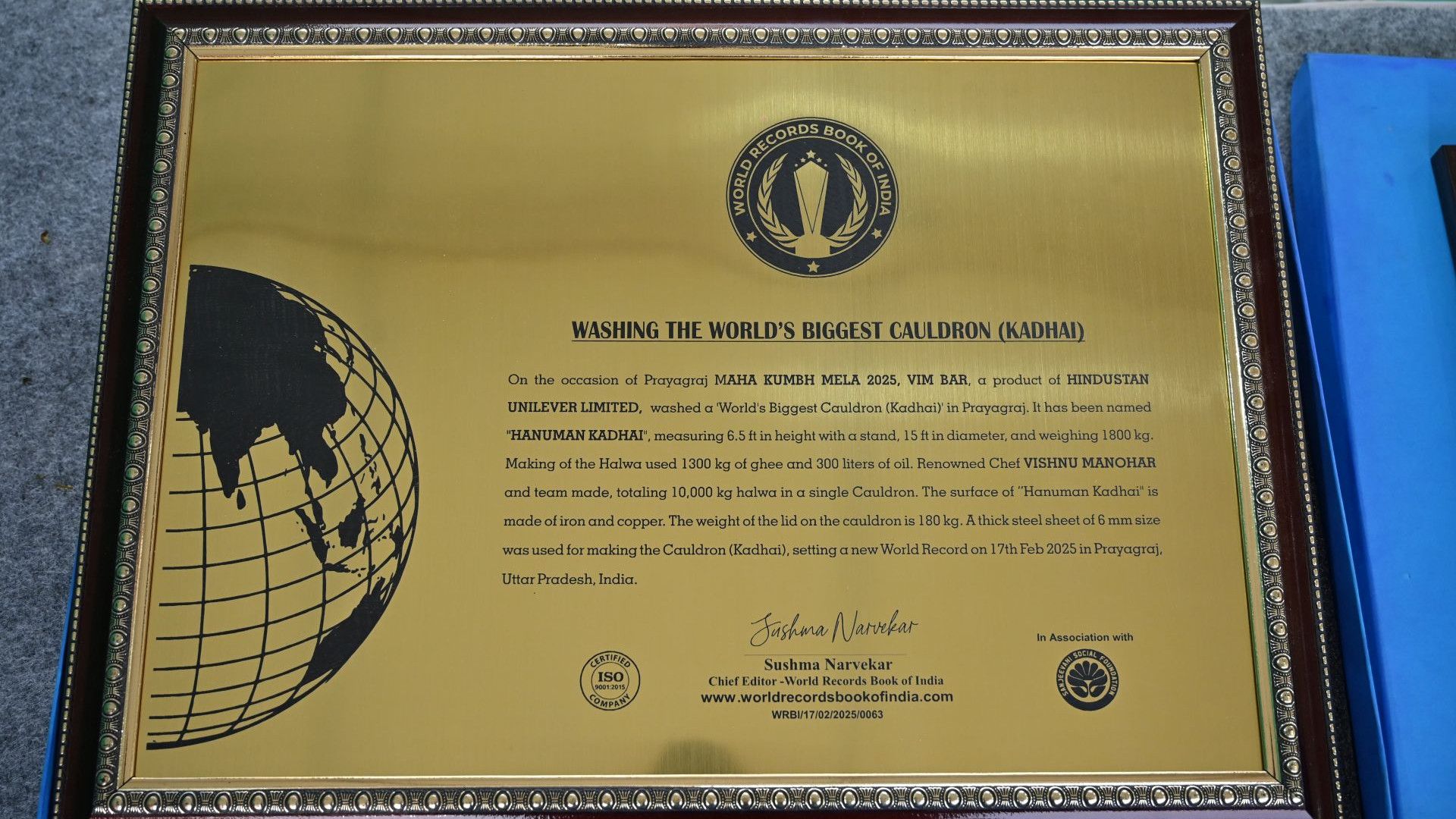 Certificate for washing the world's biggest cauldron.