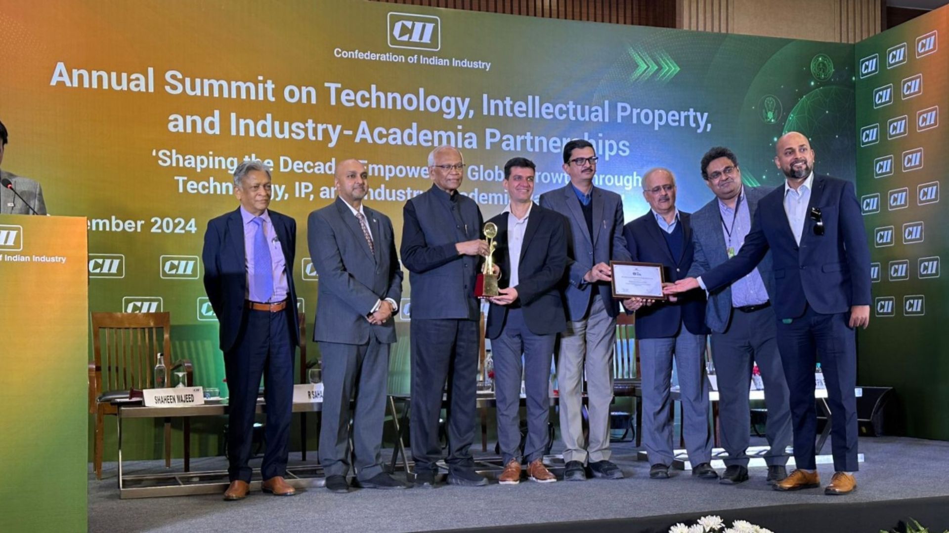 Aniket Gandhi Saurabh Shresth from HUL receiving the CII Grand Jury Award on behalf of HUL